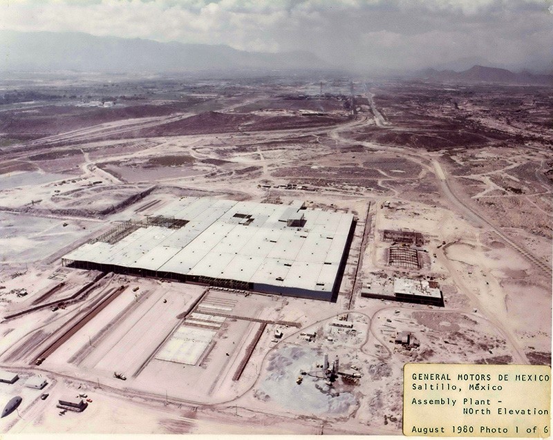 Fotografía aérea de Complejo Ramos Arizpe, agosto de 1980